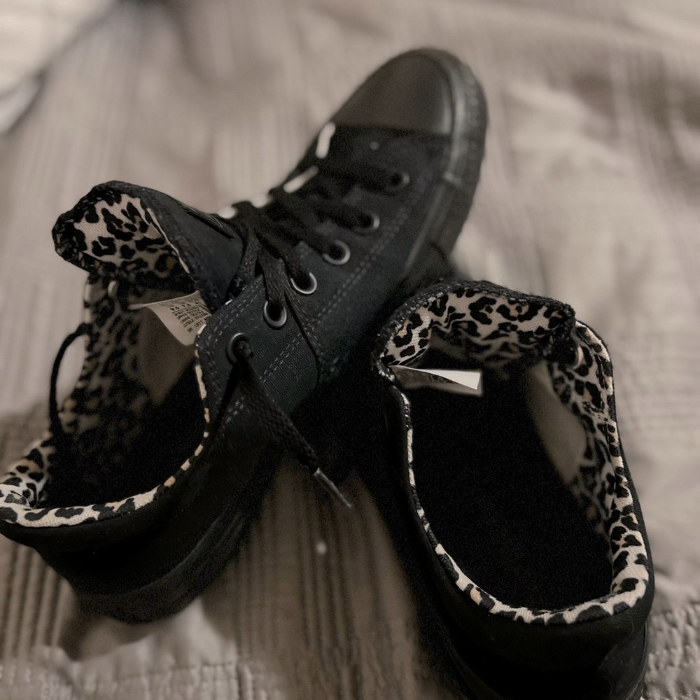 Converse size 9.5!